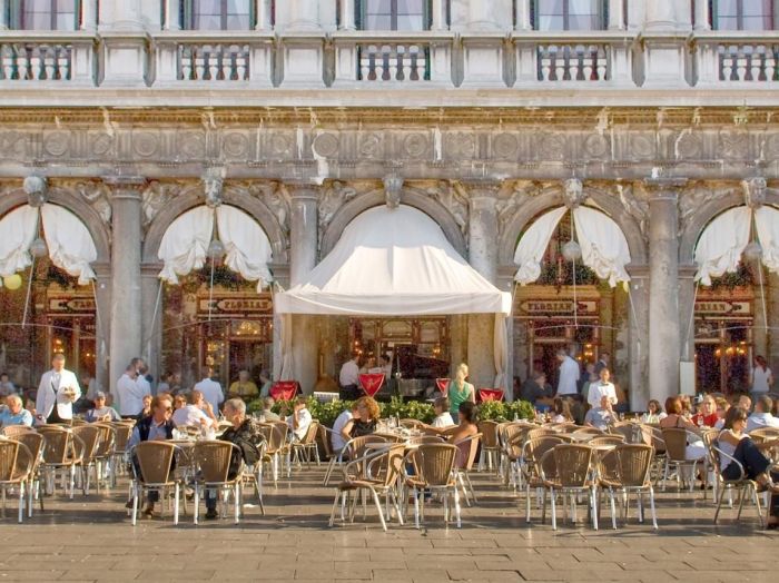 Кофе с историей в 300 лет: чем знаменито Caffè Florian в Венеции?